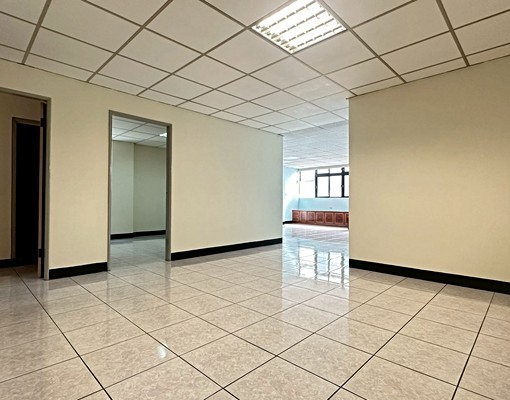 三重國小MRT💝低樓層大三房💝一層一戶可租補｜臻臻 - Image 2