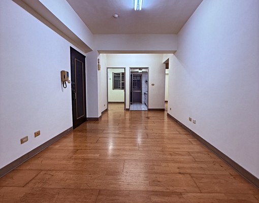 🉑租補報稅入籍🉑近丹鳳捷運站四維市場近學區電梯3房 - Image 1