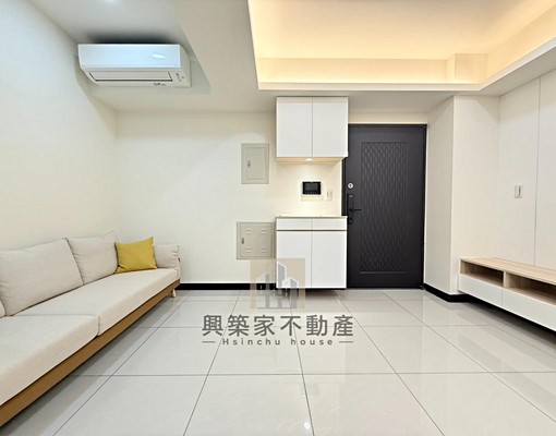 W高鐵特區｜首席精裝兩房｜含管理費.車位 - Image 2