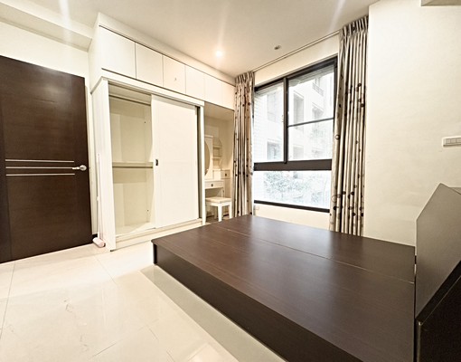 大坪數✨正一房一廳✨可租補✨小廚房✨台水電管理員✨傢俱全配 - Image 9