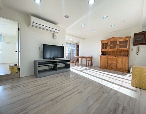 近市場學校✨寶璽質感翻新✨三房平車採光美宅✨9年免接送附傢具 - Image 4