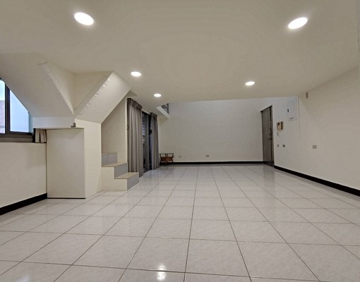 【社會住宅】可租補🌈免服務費🌈新店安民街挑高電梯1+1房 - Image 2