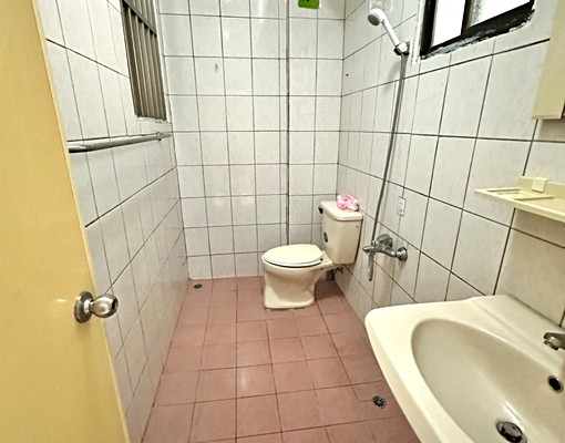 烏日全新整理透天｜可租補入籍神明廳｜可營登｜近烏日啤酒廠 - Image 8