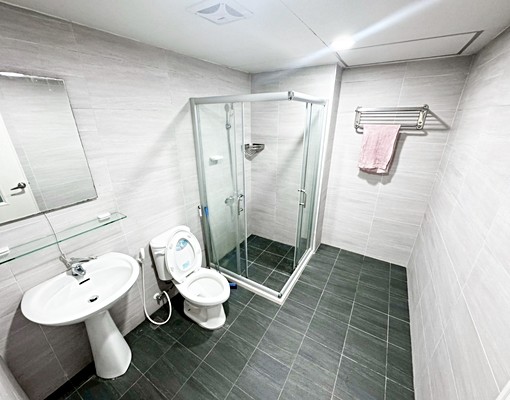 近比漾廣場◆採光大套房◆獨洗獨立陽台★飲水機 - Image 5