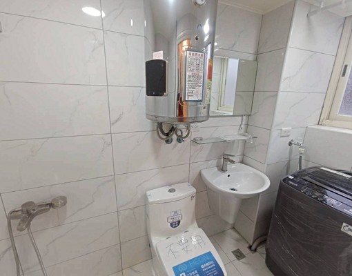 看說明看說明全新電梯上班族套房 - Image 4