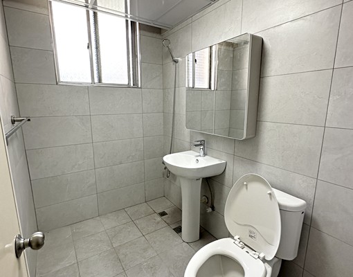 可租補/近永安市場/可提供家具/台水電/3房2廳/全新裝潢 - Image 9