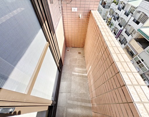 ✅東區新時代LaLaport全新整理未住採光好系統櫃多間可選 - Image 8