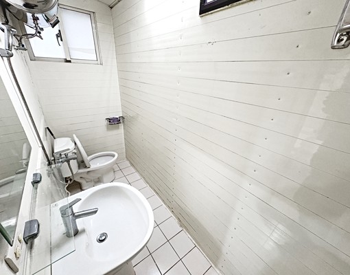 捷運景平4分【優質租案】獨洗★大露臺★衛浴開窗 - Image 6