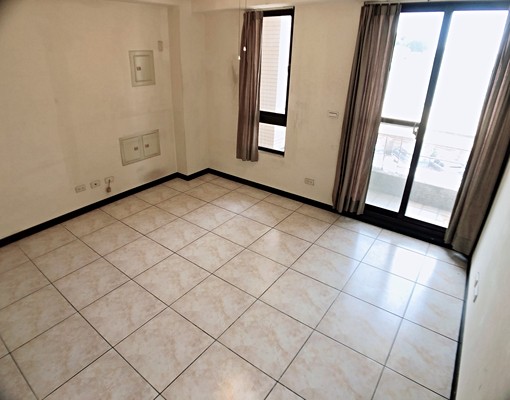 大管家✨秒殺超低租金✨烏日酒廠✨三鐵共構✨獨棟透天✨前院停車 - Image 9