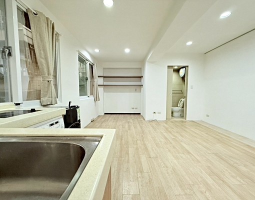 巨蛋🚝工作室💼獨立門牌🏘️變頻冷暖台電⚡️寵物垃圾代收 - Image 8