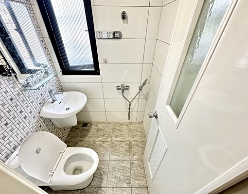 近勤益中台🌟雙租補🌟電梯🌟陽台獨洗🌟子母車飲水機 - Image 3