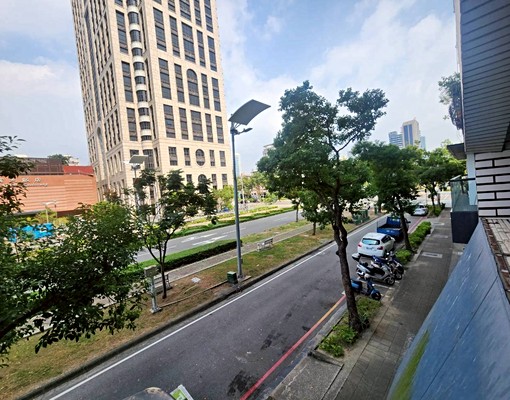 愛河國賓高雄法院民生路上面寬1+2樓店面 - Image 10