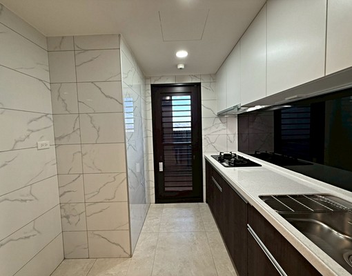 高鐵商圈ᰔ合新詠遇ᰔ視野採光三房平車 - Image 12