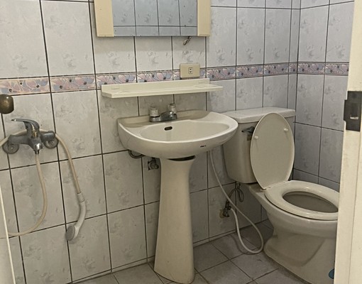 南大路上新竹國小對面4房出租~適合宿舍使用或合租 - Image 5