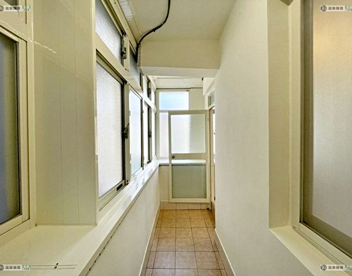 縣民大道/可租補優質高級套房/採光明亮通風佳 - Image 8