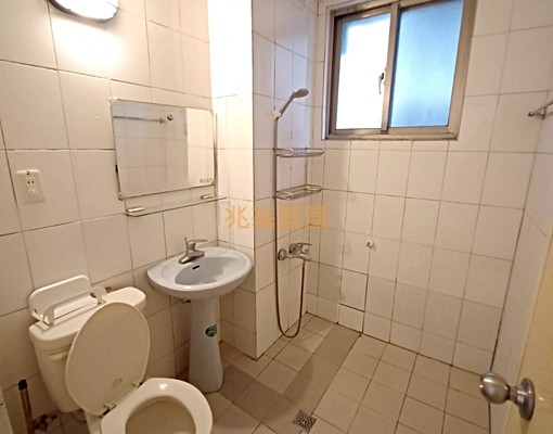 兆基社會住宅🏠⛳️~近七堵車站~低樓層乾淨三房⛳ - Image 9