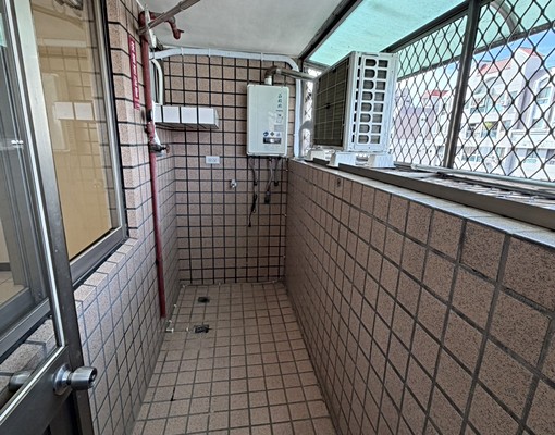 全新整理|近漢神百貨|高樓層3房雙衛浴|採光好|可開伙 - Image 16