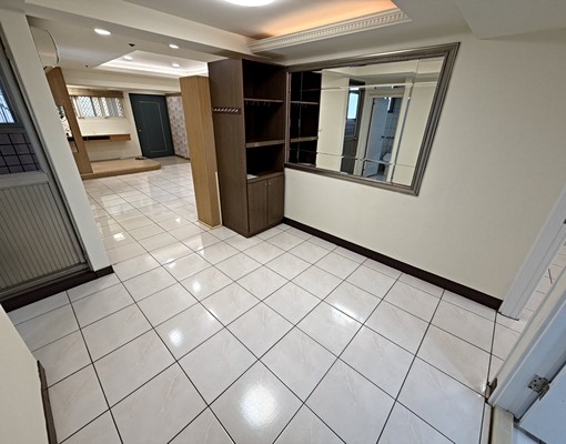 全新整理|近漢神百貨|高樓層3房雙衛浴|採光好|可開伙 - Image 7