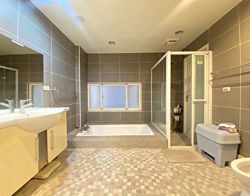 獨家🍎新豐火車站市區💥優質裝潢4房雙車庫美透天🏠 - Image 6