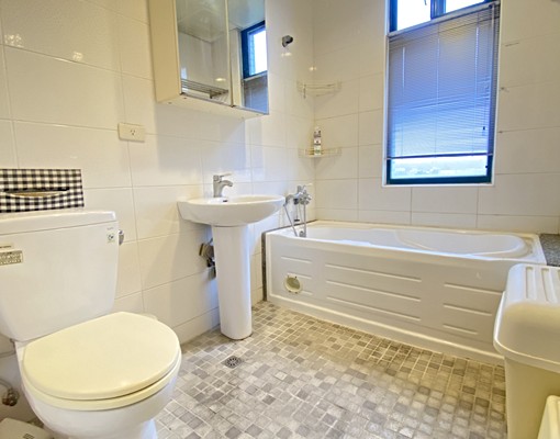 獨家🍎新豐火車站市區💥優質裝潢4房雙車庫美透天🏠 - Image 13