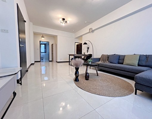 ✩BY高鐵特區✩陽光美三房✩可租補含稅✩含車位 - Image 3