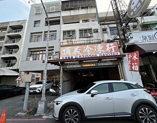 五甲路上大面寬店面出租 - Image 4