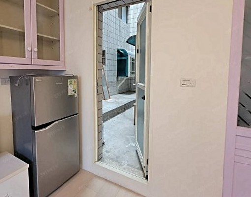 近巨城及光華獨立大套房有個人洗衣機可報租屋補助可寵物 - Image 3