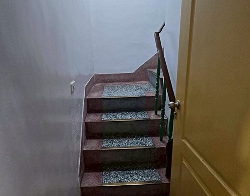 中央路上黃金店住出租 - Image 2