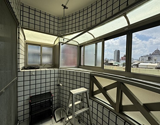 🍎市政府捷運~可戶籍可租補~電梯~陽台傢俱電大套房 - Image 7