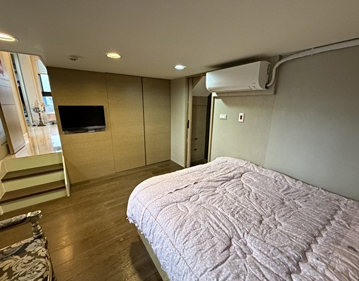 市政府｜坐北朝南｜高樓景觀大陽台｜邊間三房含車位 - Image 5