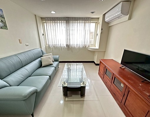 竹北縣政家樂福-24小時管理-垃圾集中-獨立大套房 - Image 1