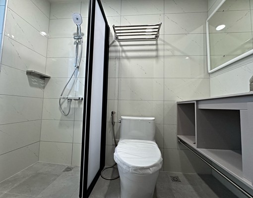 全新套房出租｜市中心生活機能佳 - Image 5