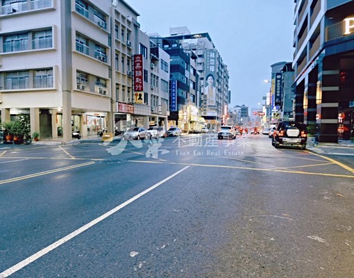 高雄火車站雙捷運溫馨2房捷運宅 - Image 13