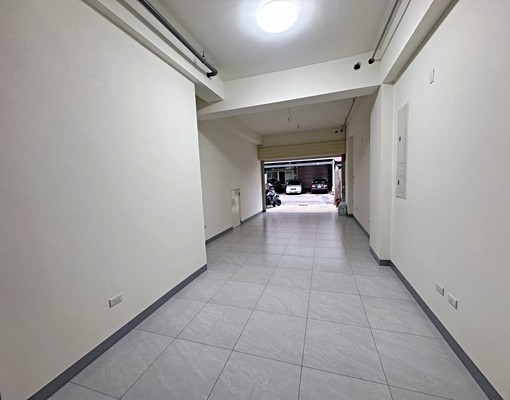 高鐵特區|科技業辦公室|美業工作室|門前停車 - Image 2