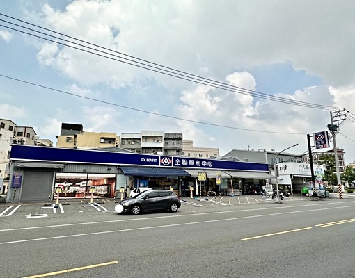 "金店面"新文山正路賺錢挑高"一樓 - Image 10