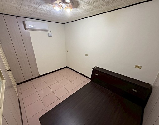 敦信社宅☀鶯歌透天四房大空間整棟出租☀免仲可補 - Image 8