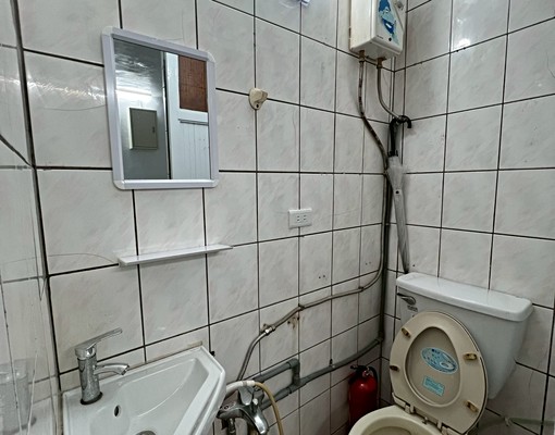 星鴻😊精緻套房含夾層/可工作室/廟口鬧中取靜 - Image 5