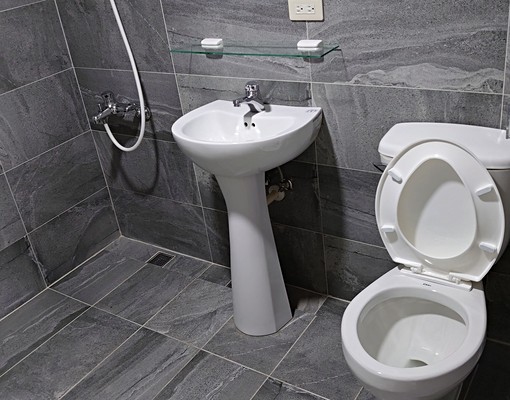 兩間套房|樓下美食街|捷運旁|可租補 - Image 9