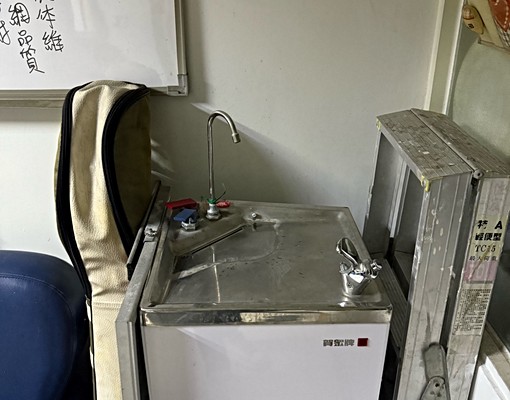 永安市場🚄雙人掀床開窗🌟水泥磚牆🧱變頻冷氣⚡️便宜首選 - Image 16