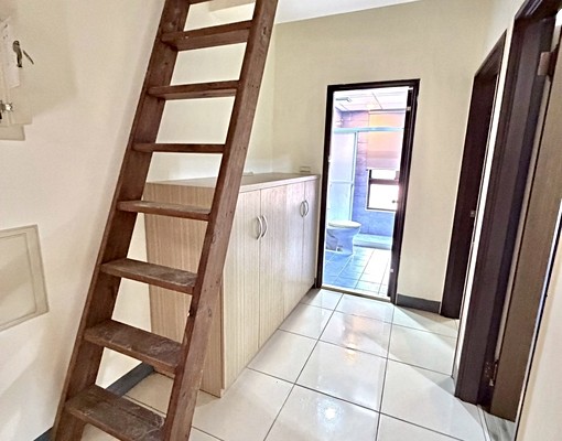 近香山交流道社區式透天 - Image 3