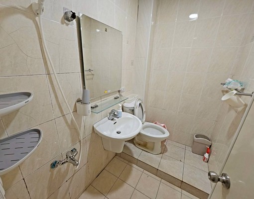 101世貿🏠正三房格局方正/採光通風大空間/獨立陽台可開伙 - Image 13