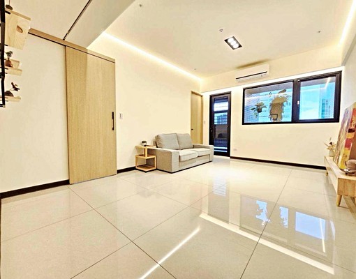 鑫典小林@租金含車管！可入籍租補✅喜來登飯店景觀宅兩房+平車 - Image 3