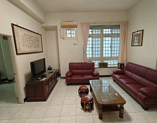 市中心大空間2+1房 - Image 1