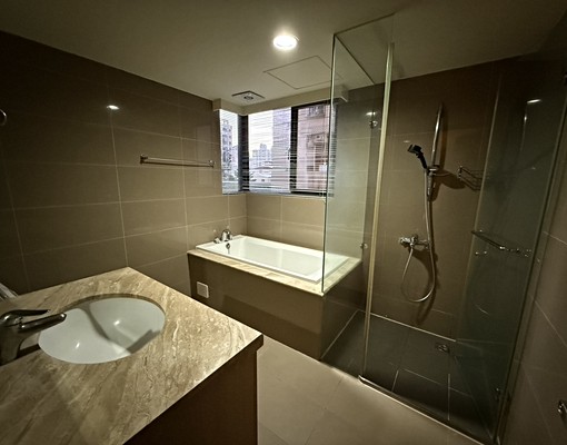 近西屯大遠百🔥稀有兩房兩衛 - Image 10