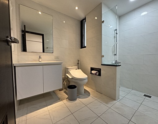 重慶自由商圈電梯採光2房近高醫大後驛站📞愛窩 - Image 7