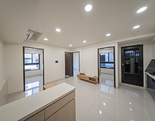 ｜城揚綠廳院｜高樓輕裝潢三房車位 - Image 1