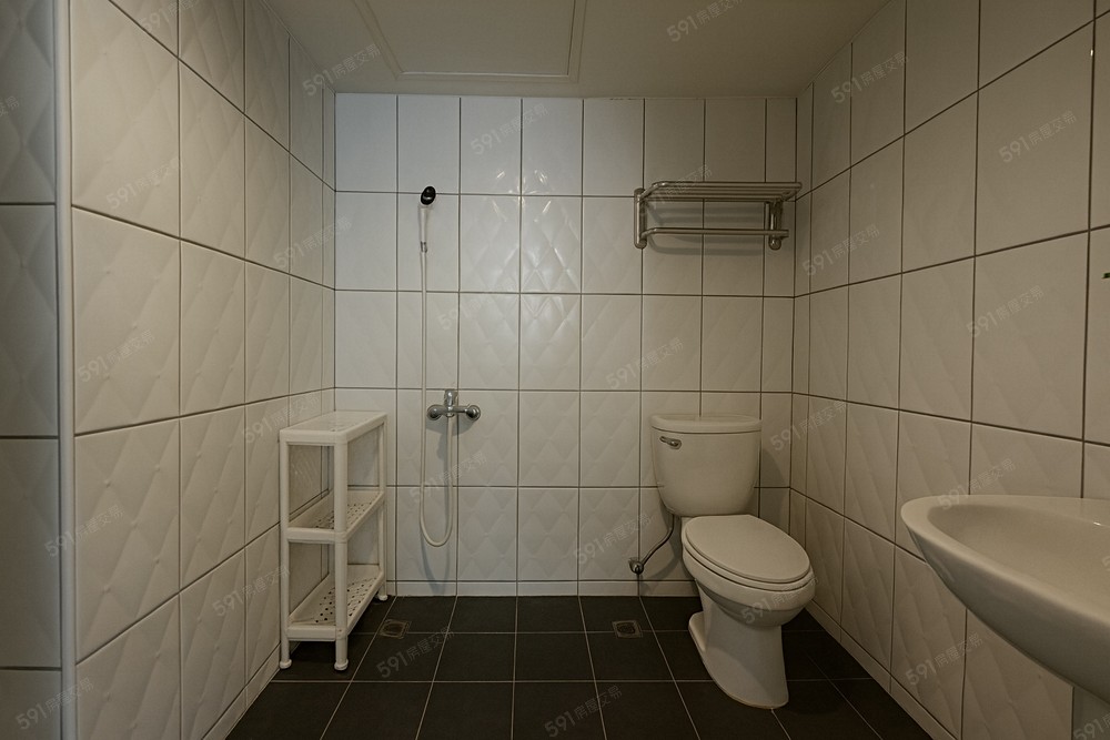 衛浴大又亮，住起來更舒服