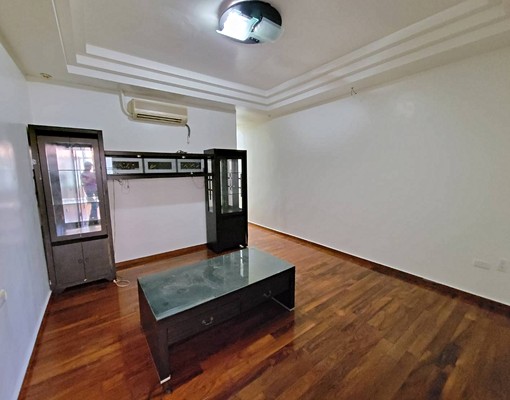 亞灣超值金店面門口可停車可分租衛浴4間翻新新熱水器 - Image 9