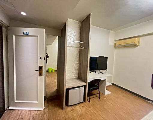 忠孝復興❣️免爬梯對外窗採光通風乾濕分離~小吃林立捷運機能佳 - Image 5