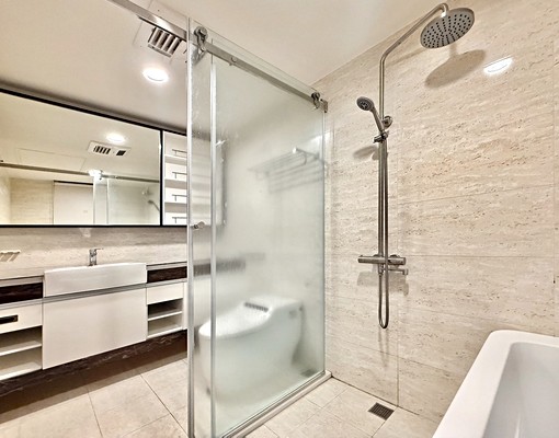 中都可租補傢俱電齊二年屋三房平車好新好漂亮看公園~ - Image 9